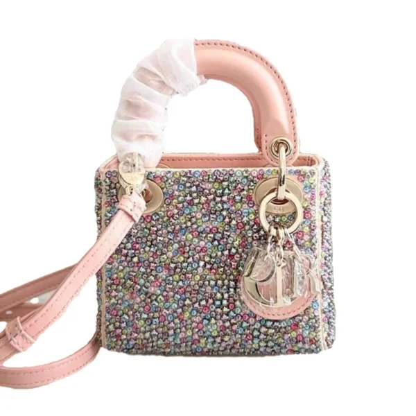 حقيبة يد ديور ميني بمقابض وحامل كتف لون سومو مزينة بستراس ملون