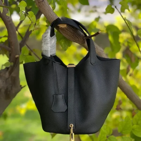 حقيبة يد نسائية واسعة هيرميس بيكوتين جلد أسود فاخر